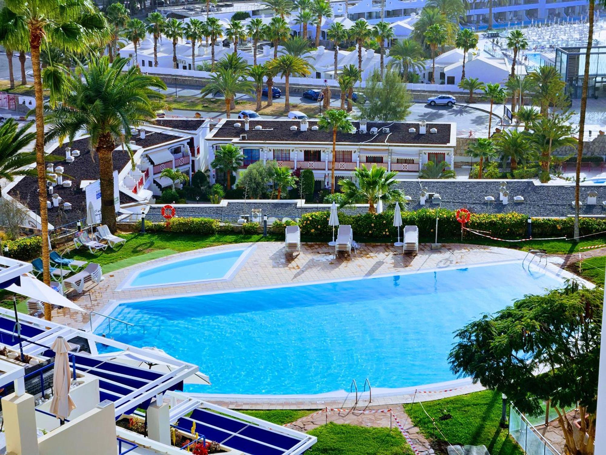 Ocean & Pool View Apartament 플라야델쿠라 외부 사진