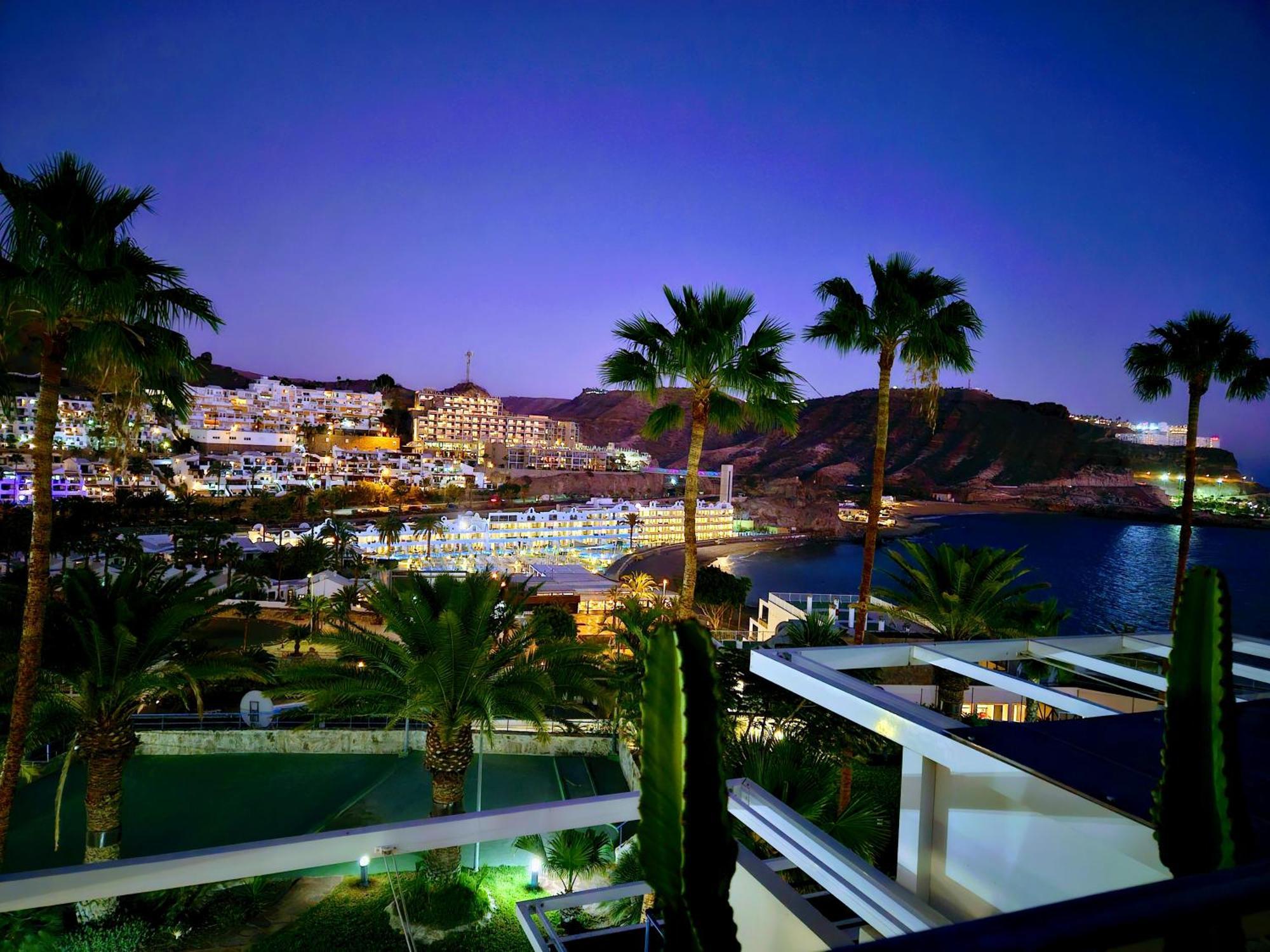 Ocean & Pool View Apartament 플라야델쿠라 외부 사진